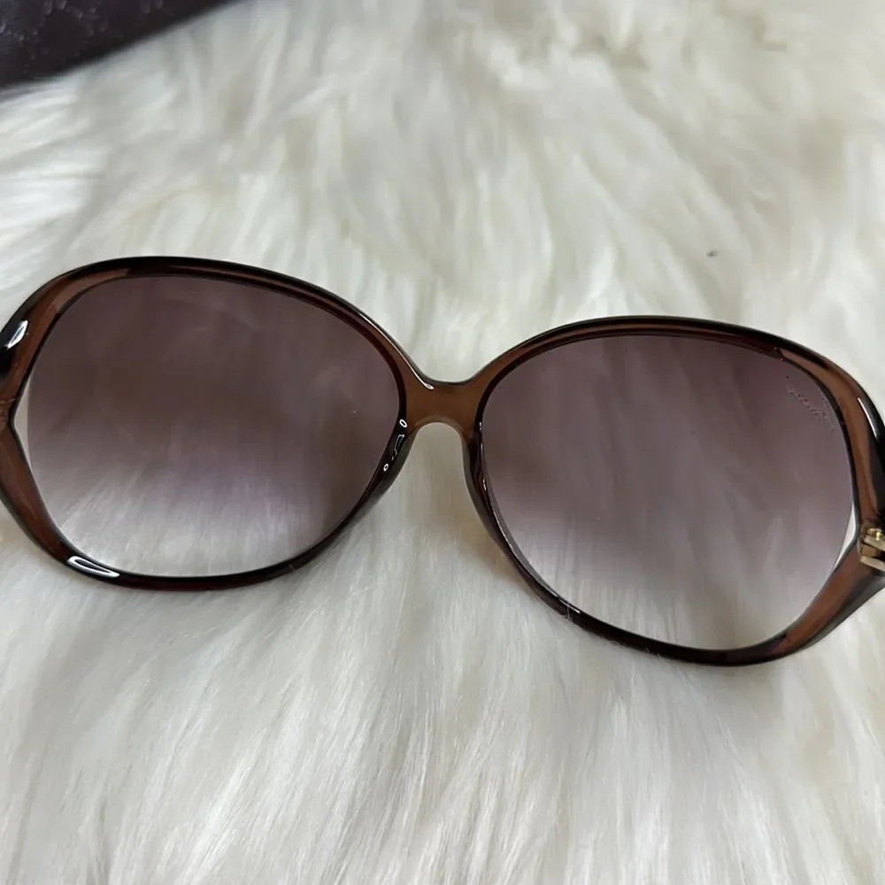 💯Authentic Gucci sunglasses-with box🍀